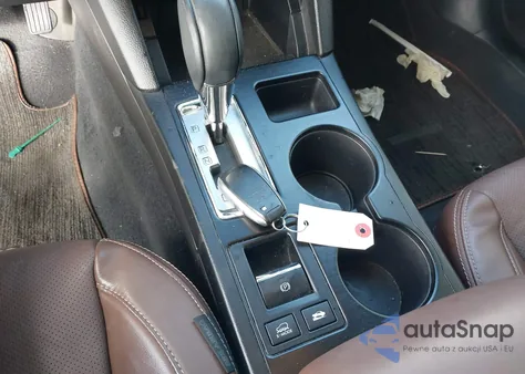 2017 Subaru Outback 3.6R Touring z USA, uszkodzony, nr VIN 4S4BSETC5H3313606